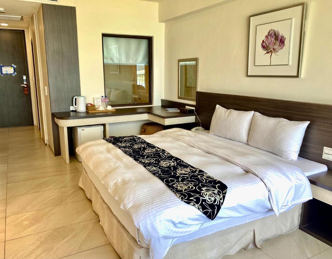 Ming Yue Hu Hotel Юйчі Екстер'єр фото