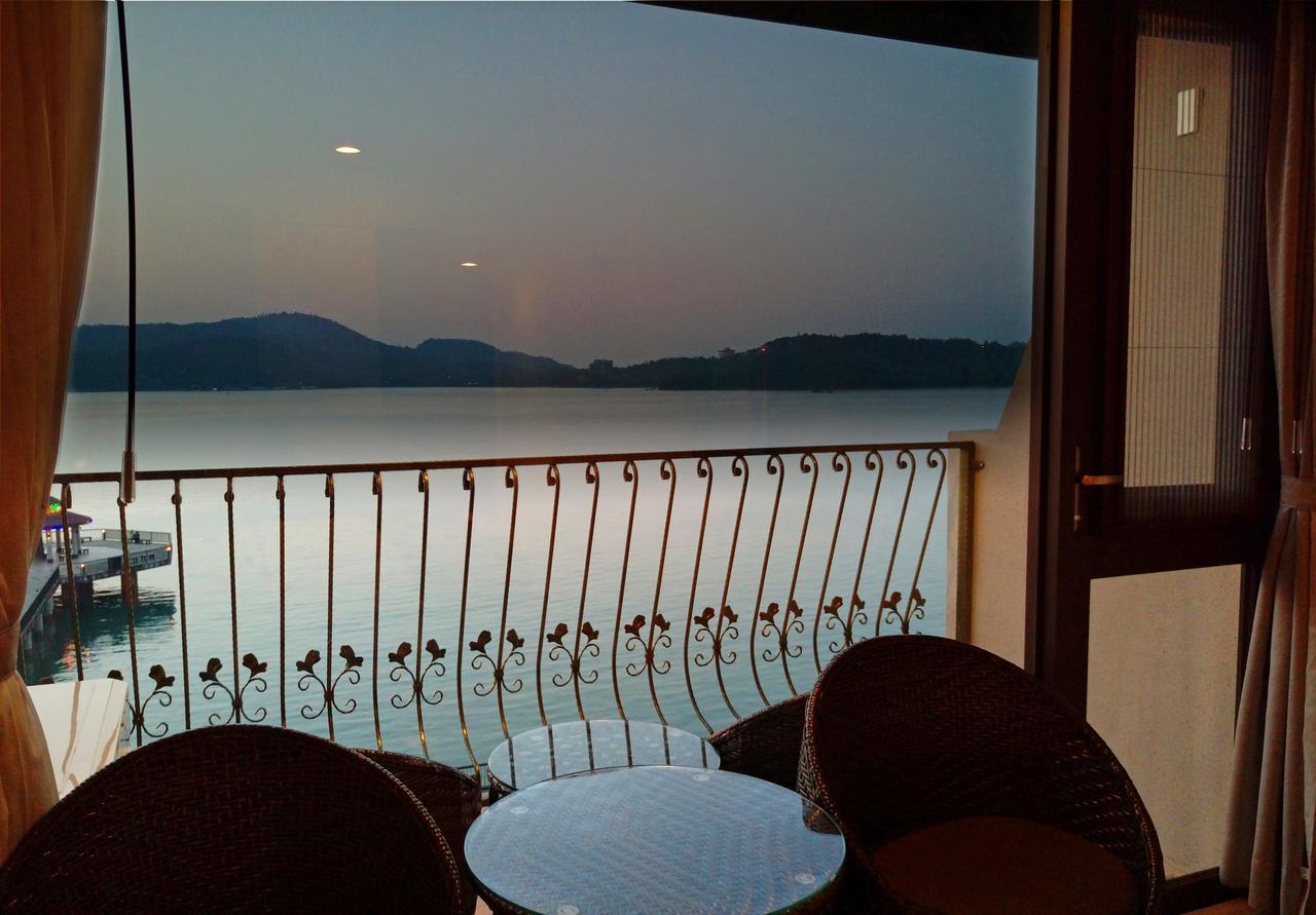 Ming Yue Hu Hotel Юйчі Екстер'єр фото